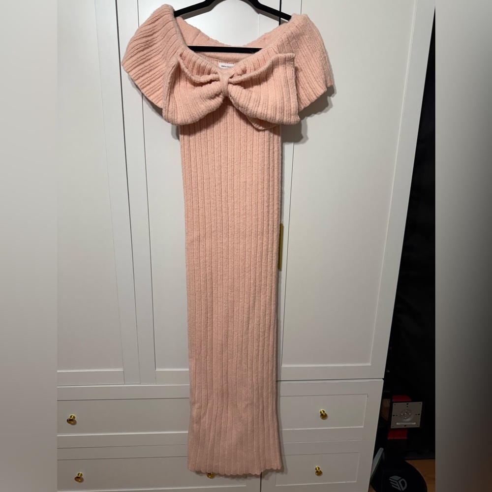 Pink Ribbed Knit Dress with Bow Detail